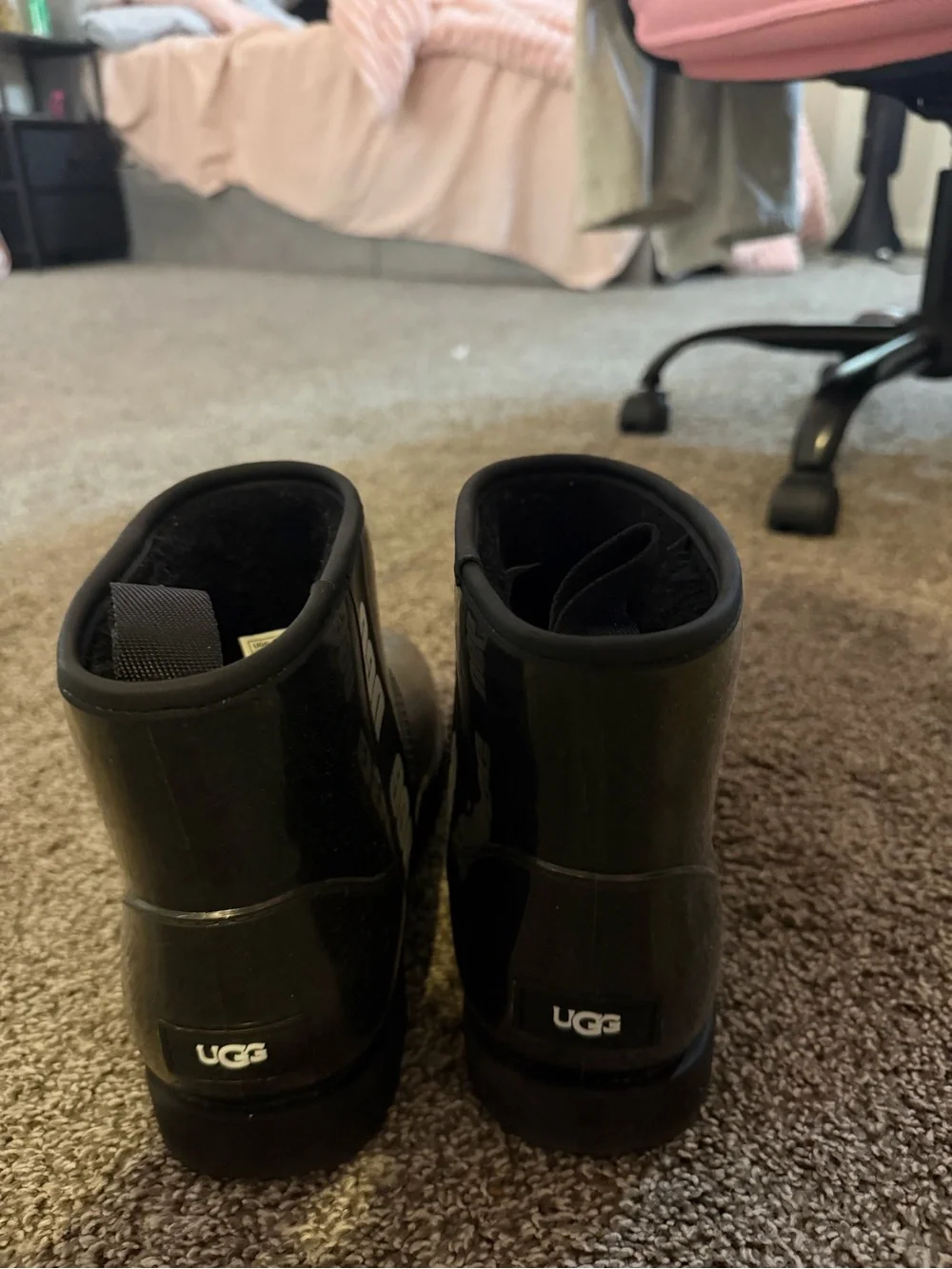 UGG glossy black